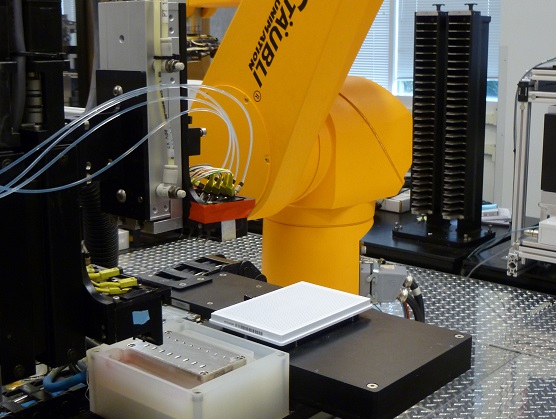Plate washer and high-throughput screening robot